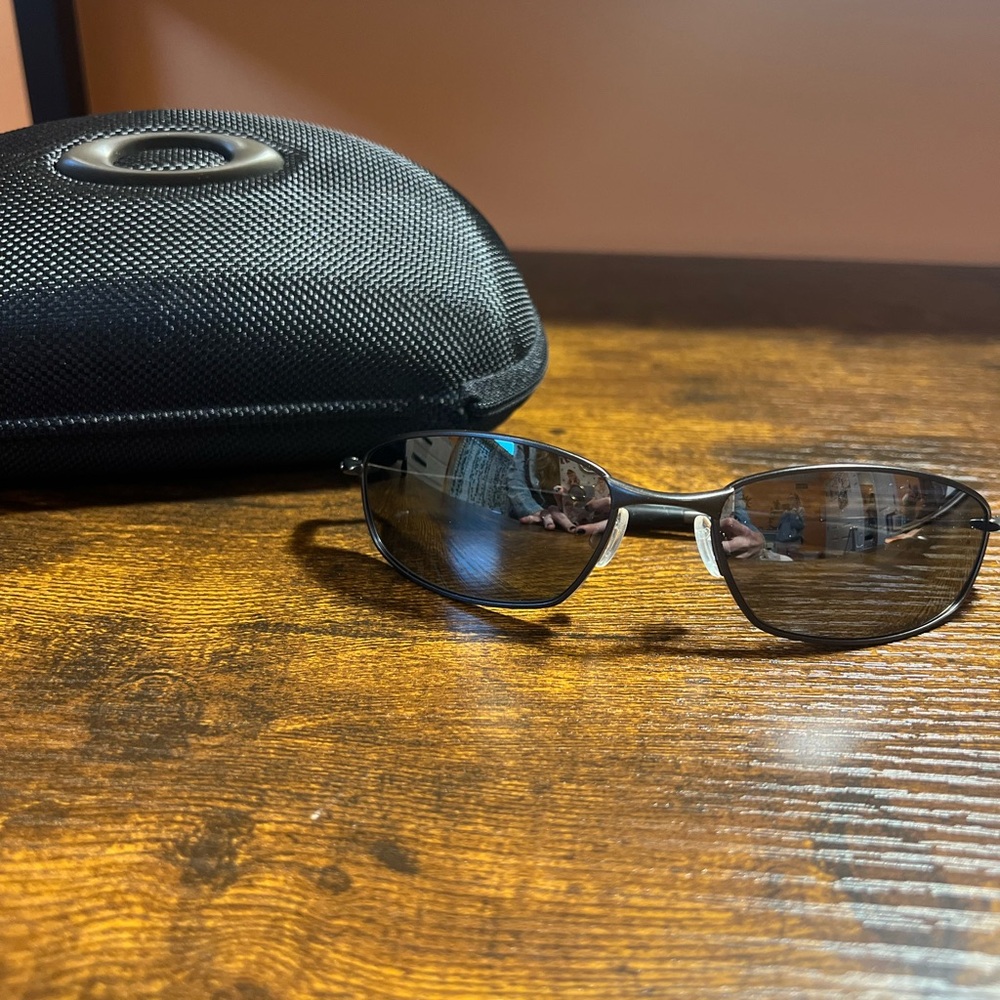 Oakley polarized sunglasses